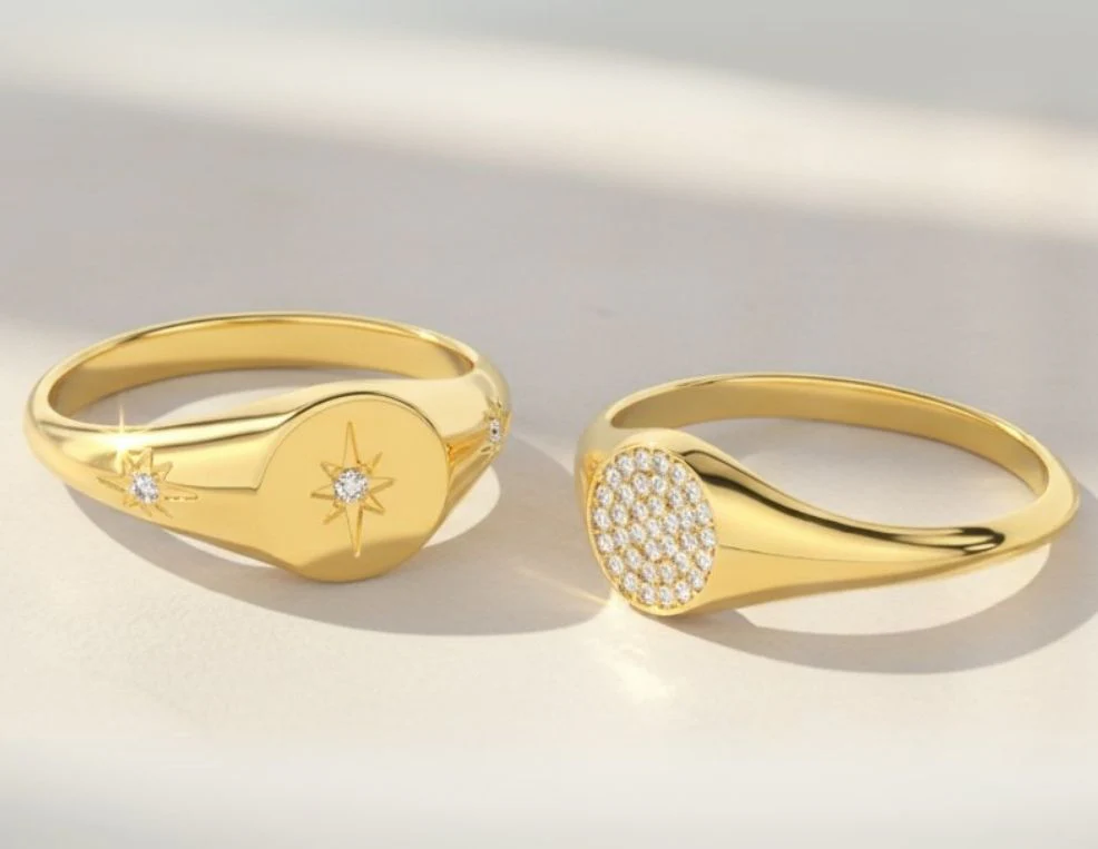 Signet Ring (Minimal Style)