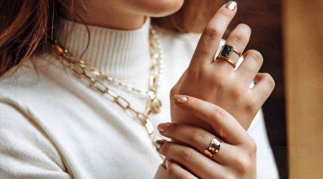 How to Style Rings